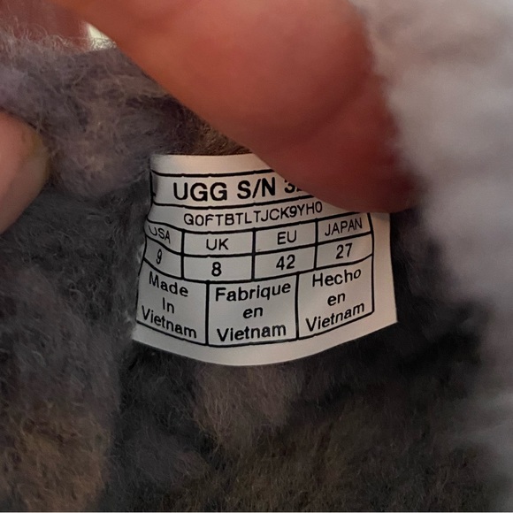 UGG Men’s Ascot Slipper - Picture 8 of 8